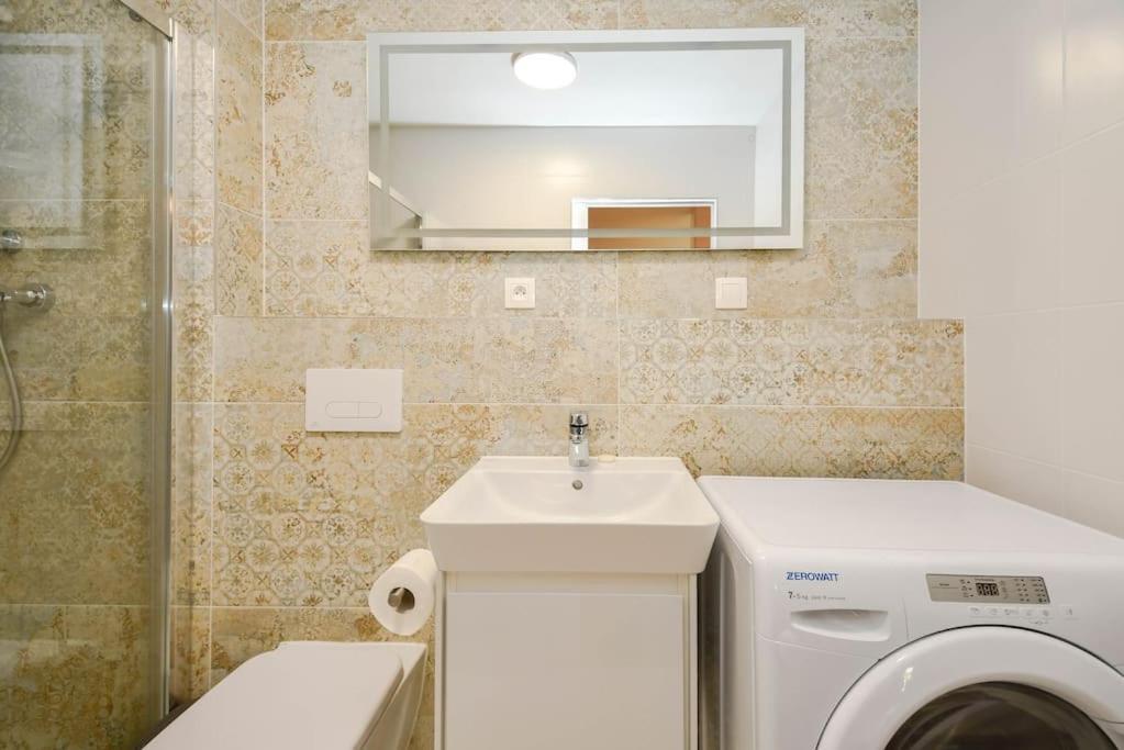 Apartment New Modern In Center Pressburg